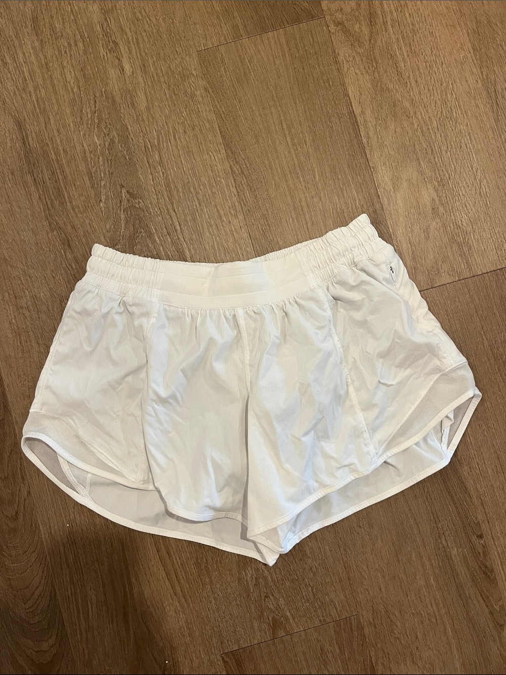 Lululemon Hotty Hot Shorts 4”
